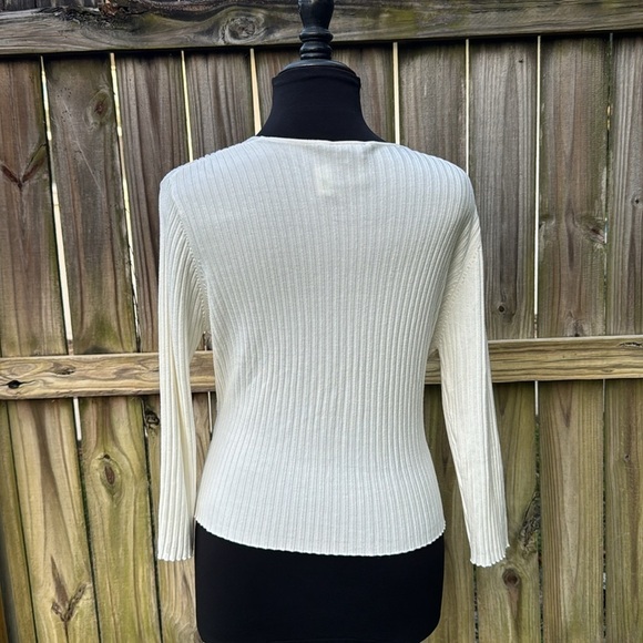 Baranda surplice ribbed knit top, size XL - Picture 3 of 6